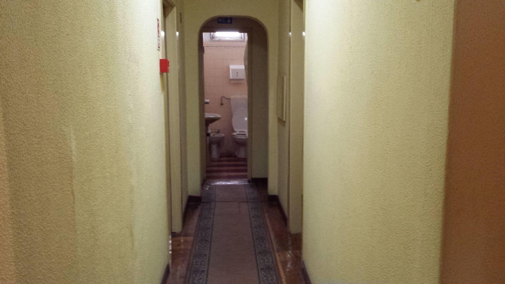 Pensao Residencial Flor Dos Cavaleiros Ξενοδοχείο Lisboa Εξωτερικό φωτογραφία
